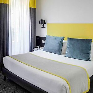 Habitación Estándar con Cama Queen